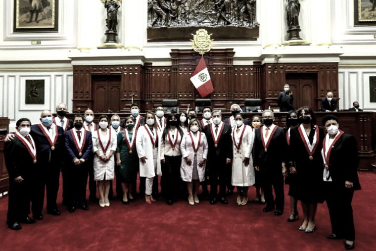 Fuerza Popular señala que un grupo de congresistas «sabotearon» el adelanto de elecciones. Fuerza Popular señala que un grupo de congresistas "sabotearon" el adelanto de elecciones.