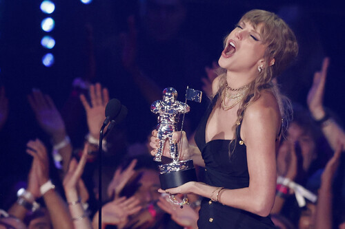 Taylor Swift alborota las redes con sus reacciones en los MTV Music Awards. (Foto: MTV).