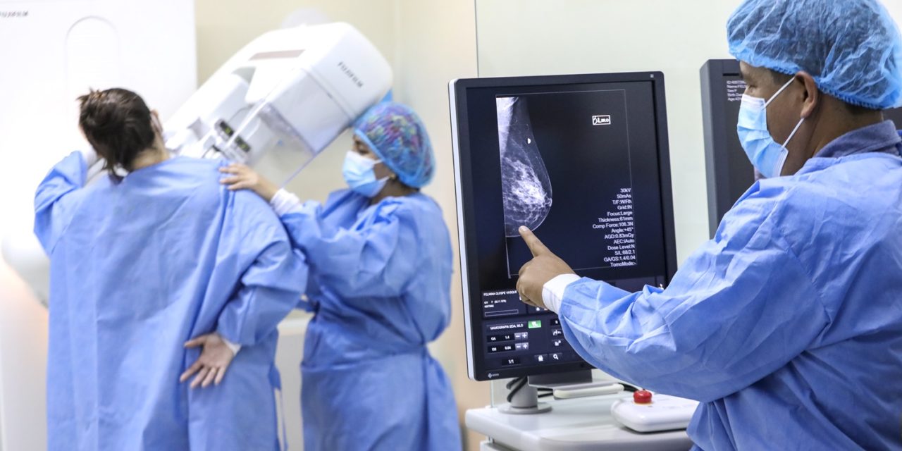 EsSalud cáncer de mama
