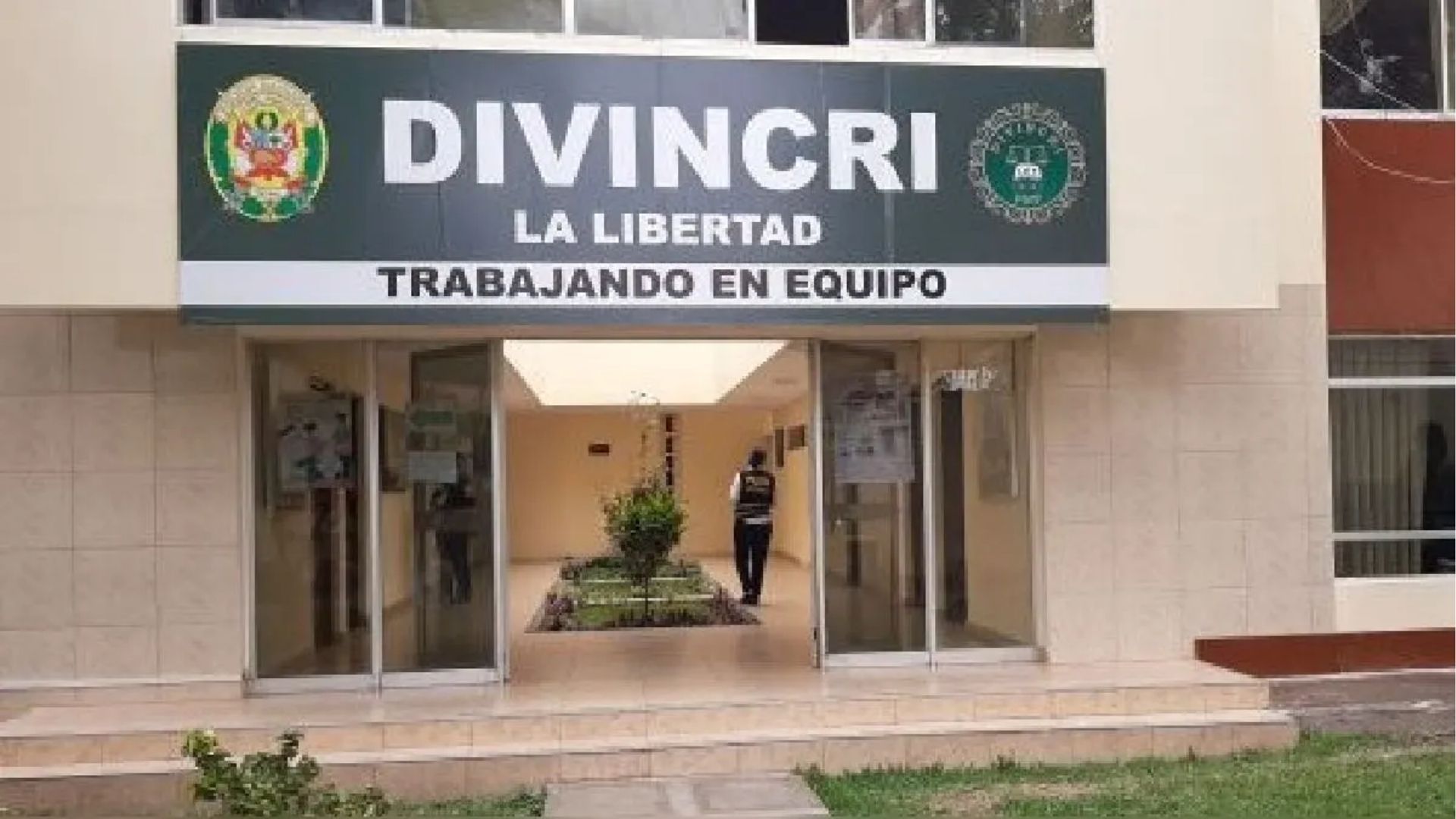 La Libertad: PNP captura a 7 sujetos que planificaban extorsiones La Libertad: PNP captura a 7 sujetos que planificaban extorsiones