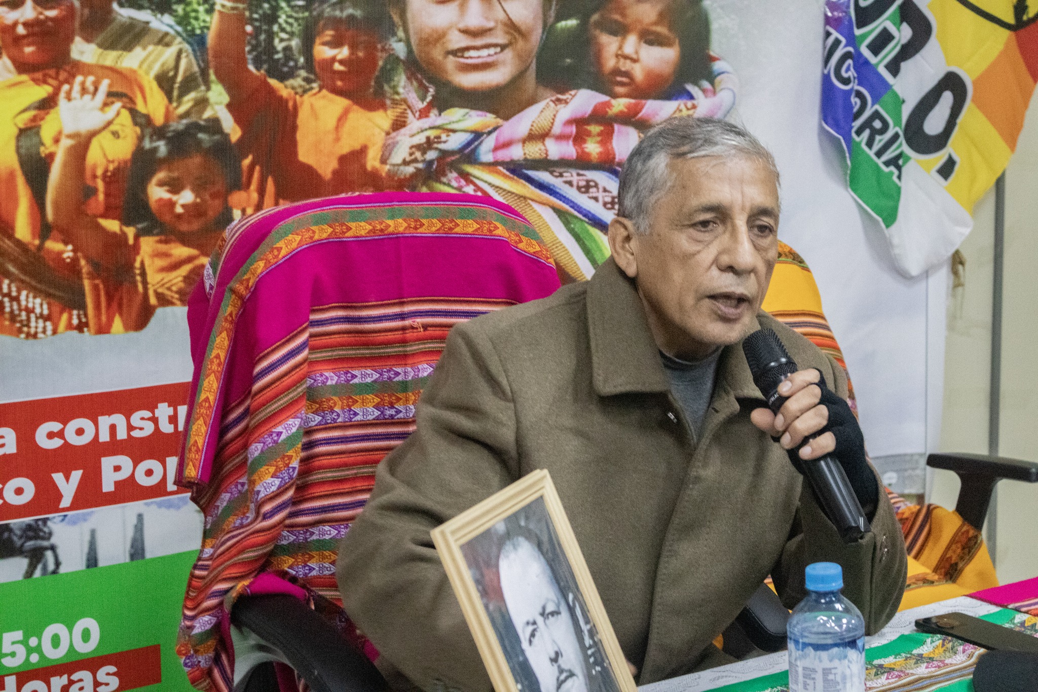 Antauro Humala negocia curules a cambio de dinero Antauro Humala negocia curules a cambio de dinero