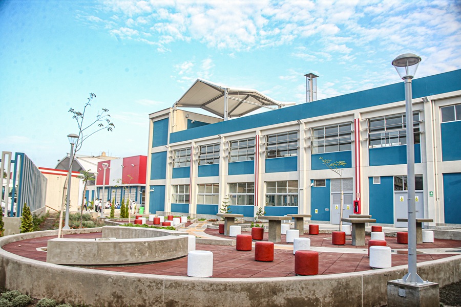 Minedu invierte más de mil millones de soles en construir 14 Escuelas Bicentenario en SJL