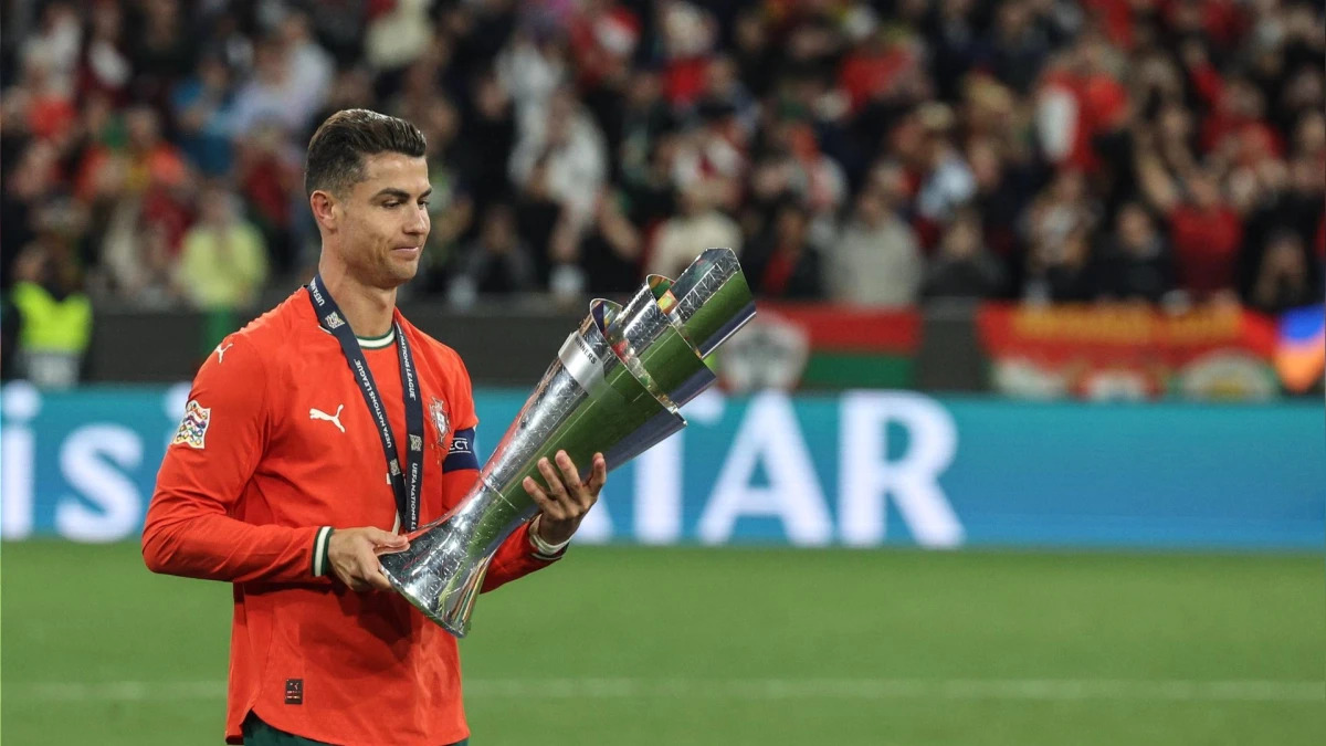 CR7: «Por mi selección, si tuviera que romperme una pierna, lo haría»