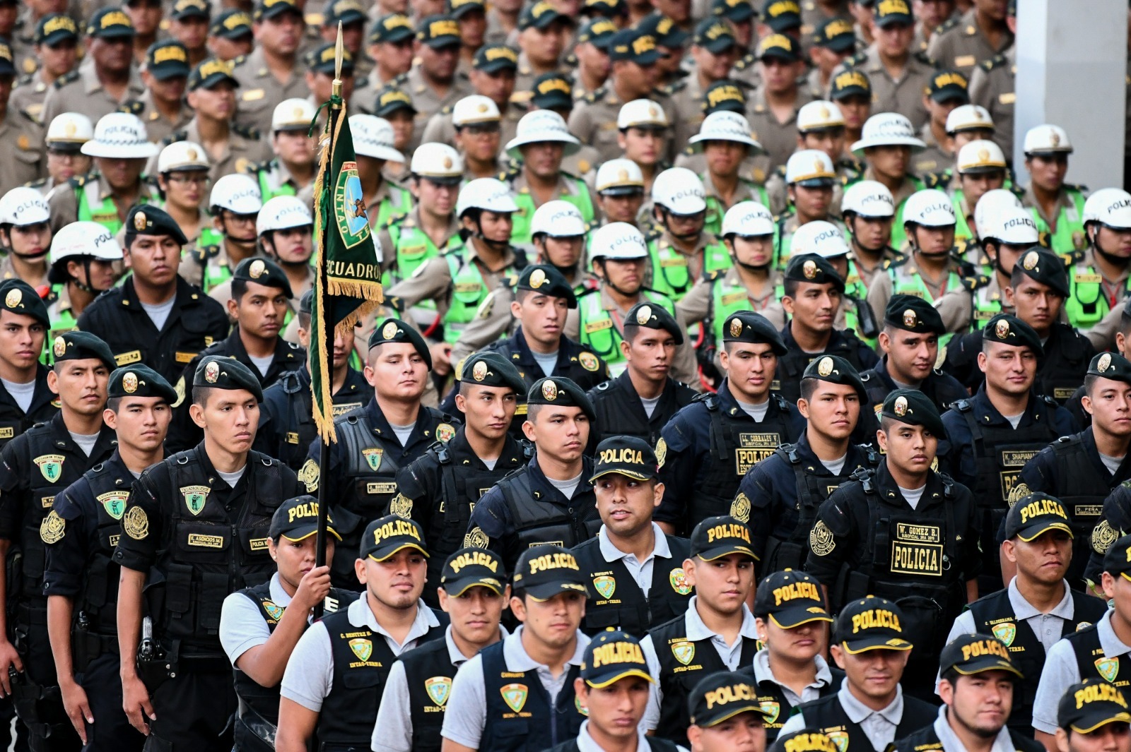 Pagarán días de franco a la PNP