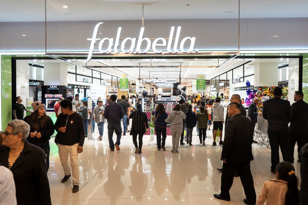 Falabella consolida su crecimiento en Perú con ventas al alza y foco digital